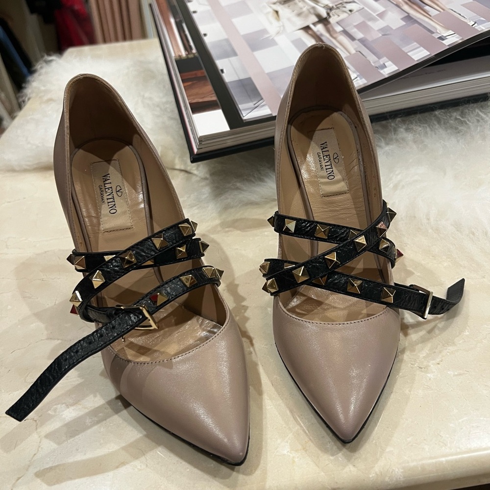 Valentino Women's Pink and Black Studded Heels - Picture 6 of 6